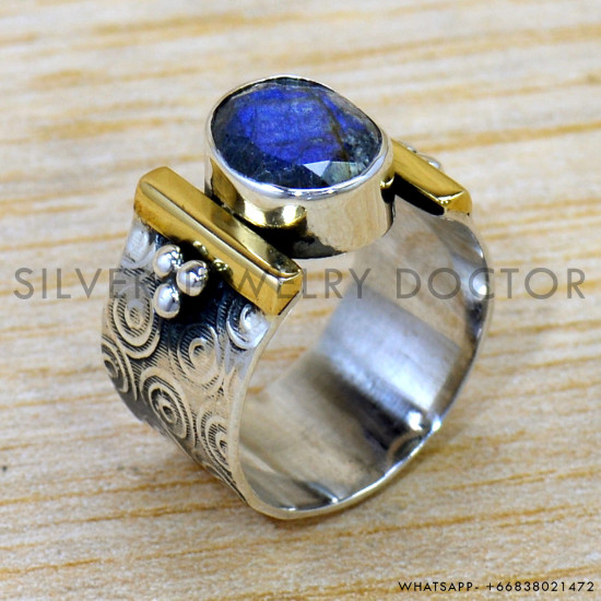 Labradorite 925 Sterling Silver Ring (SJWR-2568) Labradorite 925 Sterling Silver Ring (SJWR-2568)