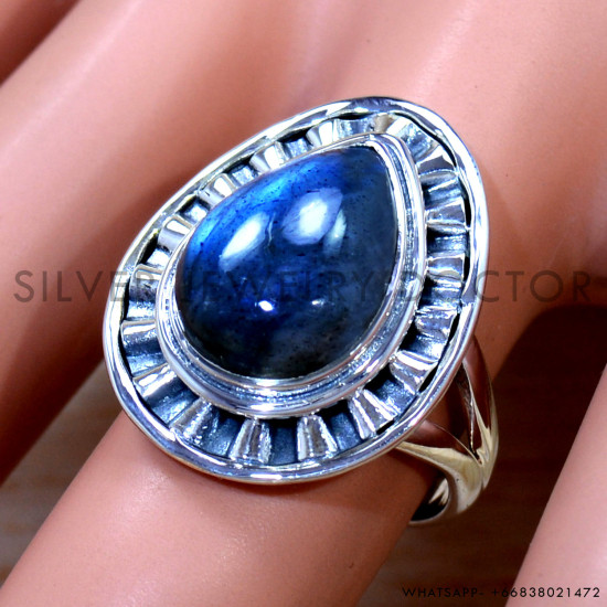 Labradorite 925 Sterling Silver Ring (SJWR-2628) Labradorite 925 Sterling Silver Ring (SJWR-2628)