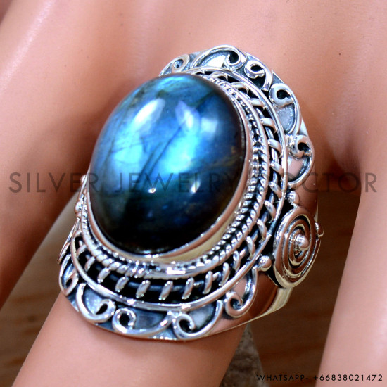 Labradorite 925 Sterling Silver Ring (SJWR-2660) Labradorite 925 Sterling Silver Ring (SJWR-2660)