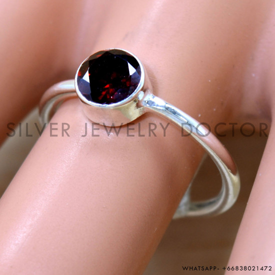 Garnet 925 Sterling Silver Ring (SJWR-2720) Garnet 925 Sterling Silver Ring (SJWR-2720)