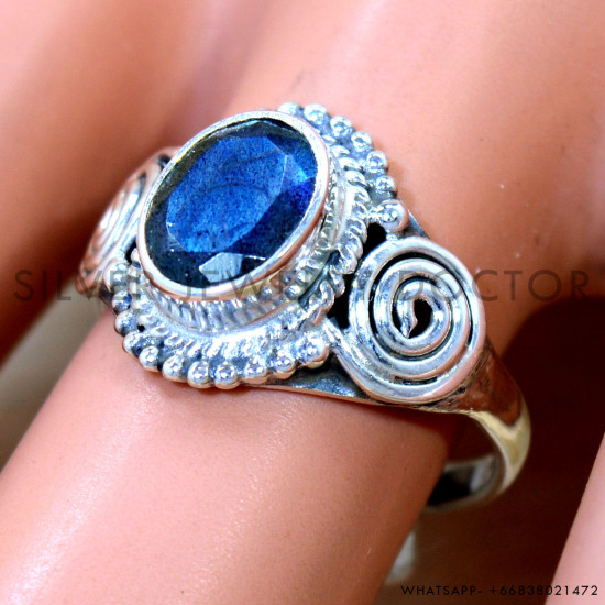 Labradorite 925 Sterling Silver Ring (SJWR-2722) Labradorite 925 Sterling Silver Ring (SJWR-2722)