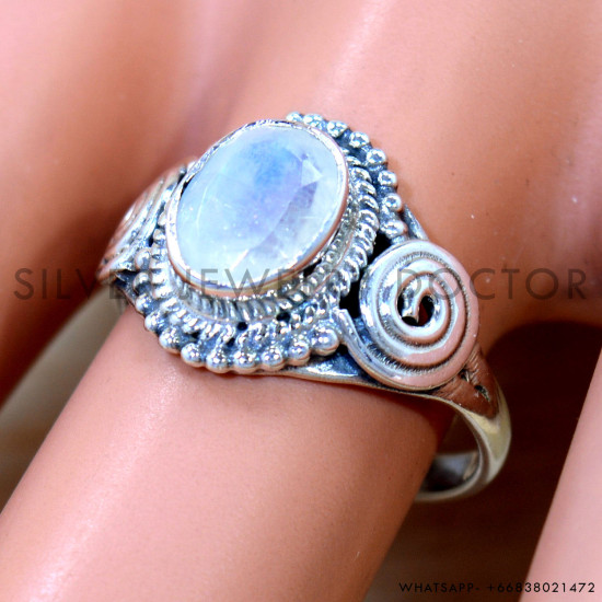 Rainbow Moonstone 925 Sterling Silver Ring (SJWR-2724) Rainbow Moonstone 925 Sterling Silver Ring (SJWR-2724)