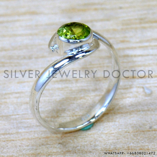 Peridot 925 Sterling Silver Ring (SJWR-2732) Peridot 925 Sterling Silver Ring (SJWR-2732)