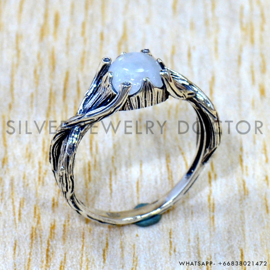 Rainbow Moonstone 925 Sterling Silver Ring (SJWR-3068) Rainbow Moonstone 925 Sterling Silver Ring (SJWR-3068)