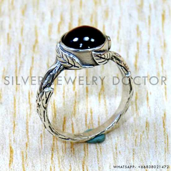 Garnet 925 Sterling Silver Ring (SJWR-3086) Garnet 925 Sterling Silver Ring (SJWR-3086)