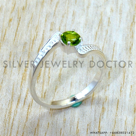 Peridot 925 Sterling Silver Ring (SJWR-3323) Peridot 925 Sterling Silver Ring (SJWR-3323)