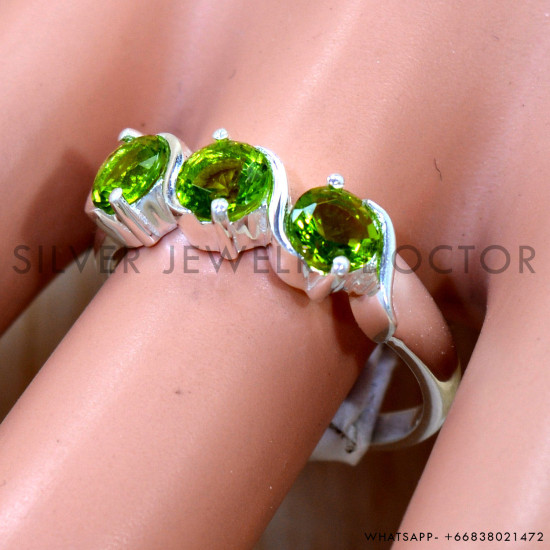 Peridot 925 Sterling Silver Ring (SJWR-3326) Peridot 925 Sterling Silver Ring (SJWR-3326)