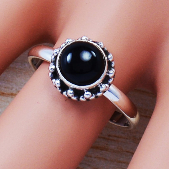 Beautiful Black Onyx Gemstone 925 Sterling Silver Jewelry Ring SJWR-450
