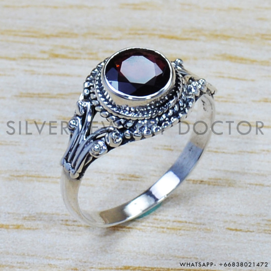 Garnet 925 Sterling Silver Ring (SJWR-900) Garnet 925 Sterling Silver Ring (SJWR-900)