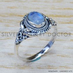Rainbow Moonstone 925 Sterling Silver Ring (SJWR-923) Rainbow Moonstone 925 Sterling Silver Ring (SJWR-923)