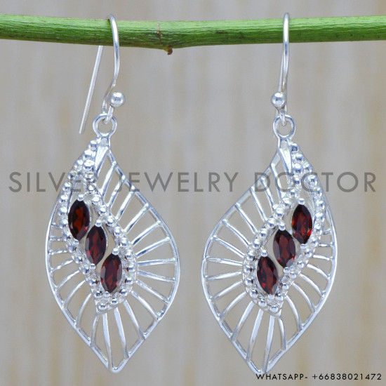Garnet 925 Sterling Silver Earrings (WE-6403) Garnet 925 Sterling Silver Earrings (WE-6403)