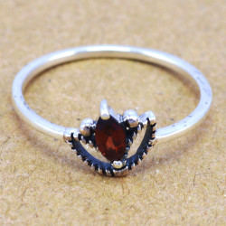 Garnet 925 Sterling Silver Ring (WR-6176)