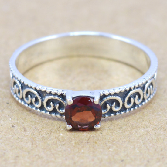 Garnet 925 Sterling Silver Ring (WR-6187) Garnet 925 Sterling Silver Ring (WR-6187)