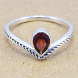 Garnet 925 Sterling Silver Ring (WR-6190)