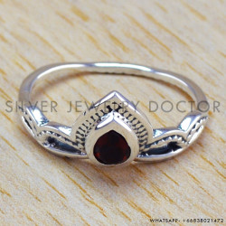 Garnet 925 Sterling Silver Ring (WR-6295) Garnet 925 Sterling Silver Ring (WR-6295)