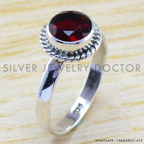 Garnet 925 Sterling Silver Ring (WR-6301) Garnet 925 Sterling Silver Ring (WR-6301)