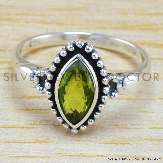 Peridot 925 Sterling Silver Ring (WR-6302) Peridot 925 Sterling Silver Ring (WR-6302)