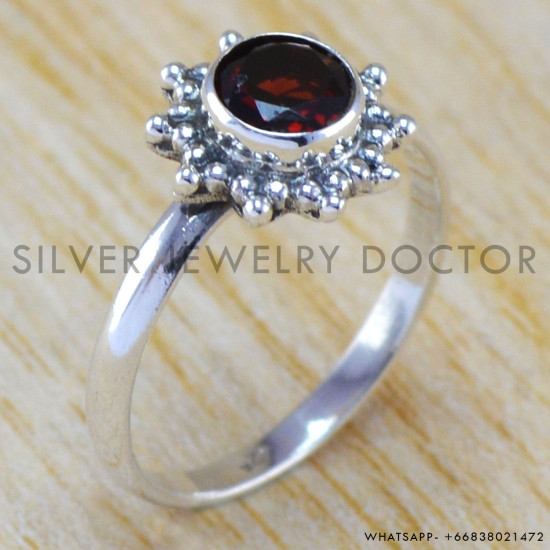 Garnet 925 Sterling Silver Ring (WR-6320) Garnet 925 Sterling Silver Ring (WR-6320)