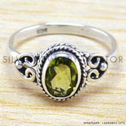 Peridot 925 Sterling Silver Ring (WR-6322) Peridot 925 Sterling Silver Ring (WR-6322)