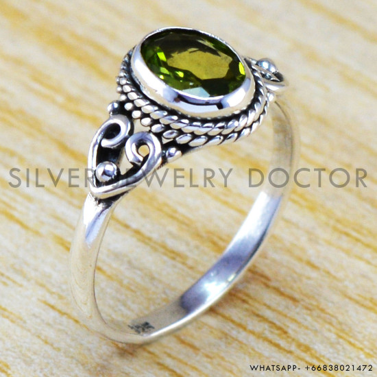 Peridot 925 Sterling Silver Ring (WR-6322) Peridot 925 Sterling Silver Ring (WR-6322)