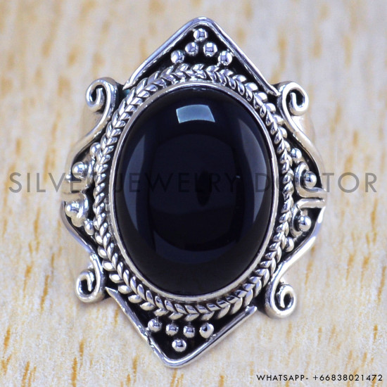Black Onyx 925 Sterling Silver Ring (WR-6345) Black Onyx 925 Sterling Silver Ring (WR-6345)