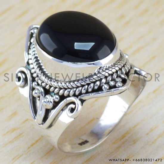 Black Onyx 925 Sterling Silver Ring (WR-6345) Black Onyx 925 Sterling Silver Ring (WR-6345)